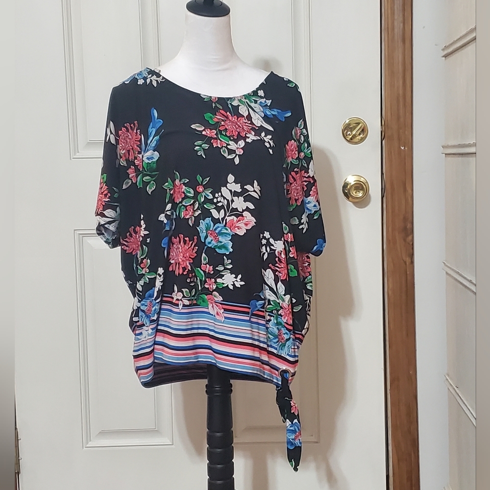 Rafaella LG Top Short Sleeve Floral Black With Side Tie